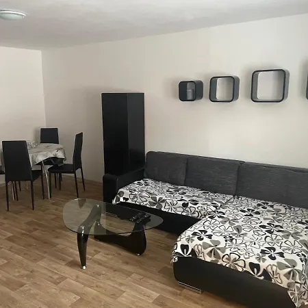 V Ulicce Hotel