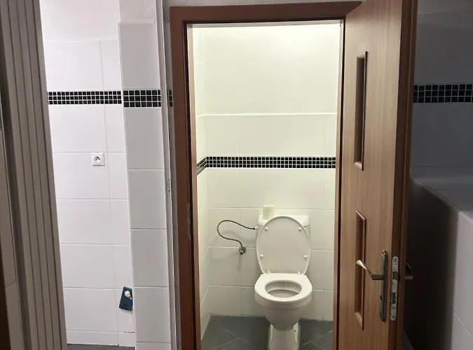 Hotel V Ulicce *