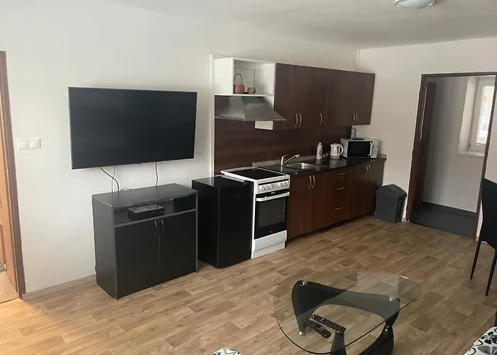 V Ulicce Hotel *